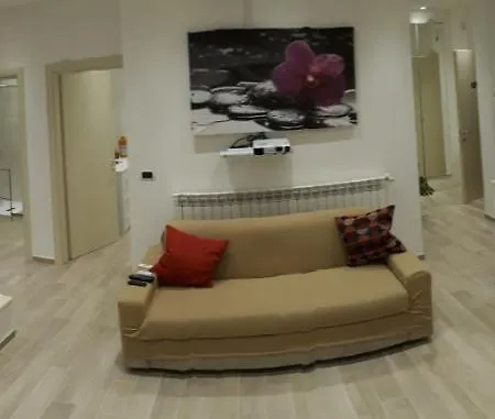 Il Leone Rosso Over The Hills Of The Trabocchi San Vito Chietino