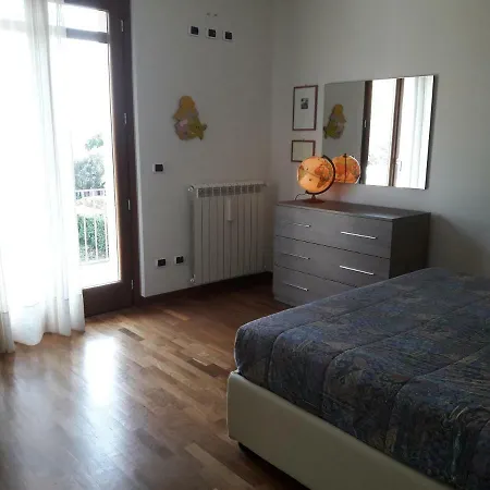 Il Leone Rosso Over The Hills Of The Trabocchi San Vito Chietino