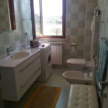 Apartament Il Leone Rosso Over The Hills Of The Trabocchi