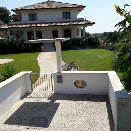 Il Leone Rosso Over The Hills Of The Trabocchi
