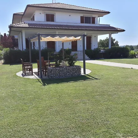 Il Leone Rosso Over The Hills Of The Trabocchi * San Vito Chietino