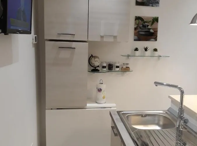 Il Leone Rosso Over The Hills Of The Trabocchi