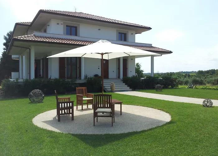 Il Leone Rosso Over The Hills Of The Trabocchi Apartment