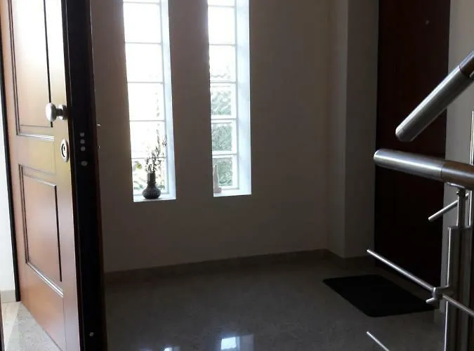 Il Leone Rosso Over The Hills Of The Trabocchi